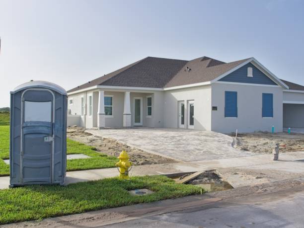 Best Portable restroom trailer rental  in North Baltimore, OH